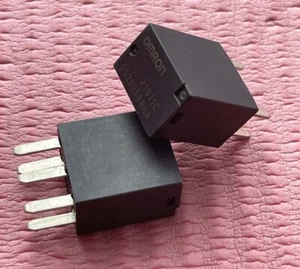2pcs 21911C 05269988AA OMRON Relay 5Pins - Picture 1 of 1