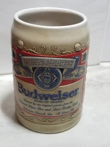 TAZZA VINTAGE BUDWEISER CERAMARTE CERAMICA RILIEVO PINTA BIRRA GRES PORCELLANATO BRASILIANO - Foto 1 di 7