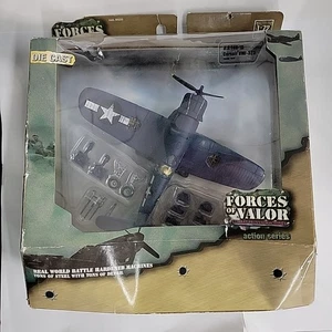 Forces of Valor 1:72 US F4U-1D Corsair VMF-323 Pacific 1945 (Little Damaged Box) - Picture 1 of 2