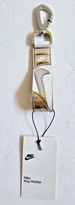 NIKE KEYCHAIN KEY HOLDER WHITE & SILVER SWOOSH JUST DO IT LOGO NWT - Picture 1 of 7