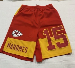 Patrick Mahomes Kansas City Chiefs Youth L Name & Number Player Shorts - Red - Picture 1 of 7