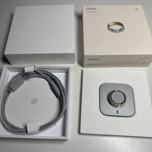 Oura Ring 4 Smart Ring 4th Gen. Size 9 Gold JZ90-54216-09 - Imagen 1 de 8