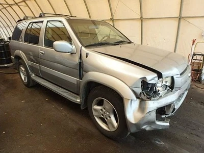 Luz trasera izquierda para conductor compatible con 01-03 INFINITI QX4 987331 Foto 1 de 4