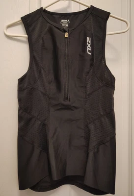 Camiseta sin mangas de compresión 2XU negra Core para triatlón talla mediana Foto 1 de 4