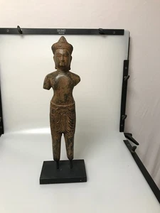 Khmer Stil asiatische Kunst Gusseisen Figur auf ebenholzfarbenem Ständer 46,5 cm / 18,5" - Bild 1 von 6