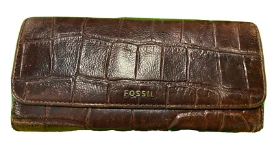 Cartera Fossil Púrpura Rojo Cocodrilo Cuero Repujado Doble Pliegue Doble Presión Foto 1 de 4