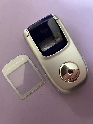 Motorola V220 Housing Cover silver Color without Buttons - Image 1 of 4