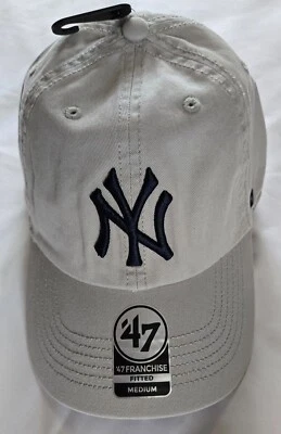 47 Brand NY New York Yankees Fitted Franchise Gray Navy Baseball Hat Size S M - Image 1 of 2
