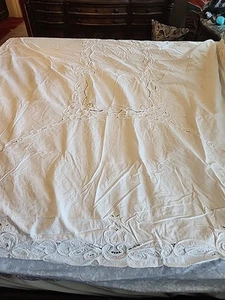 VTG White Cotton embroidered Rectangle Table Cloth Scallop Designs 63 X 94 - Picture 1 of 8