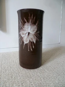 Stunning Vintage TENBY POTTERY Large Studio Pottery Floral Vase Signed 21.5cm - Picture 1 of 5