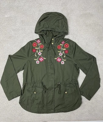 Jaqueta feminina Xhilaration com capuz zíper completo bordada tamanho grande verde oliva - Imagem 1 de 4