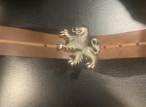 Silver Tone Scottish Griffin Lion Peg Belt Buckle Antiqued on Brown Leather Belt - Picture 1 of 6