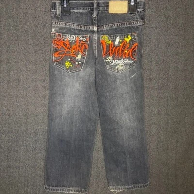 Jeans Ecko Unltd Youth 4 cinza bordado grafite reto grunge hip hop  - Imagem 1 de 4