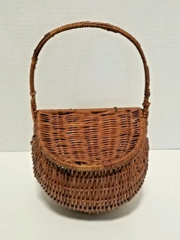 Vintage Wall Hanging Wicker Basket w/Lid Dark Brown Rattan Lid Needs Attaching Cover
