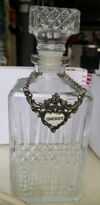 Quadratische Glaskaraffe Flasche mit Stopfen Diamantschliff mit Silber Sherry Etikett - Bild 1 von 8