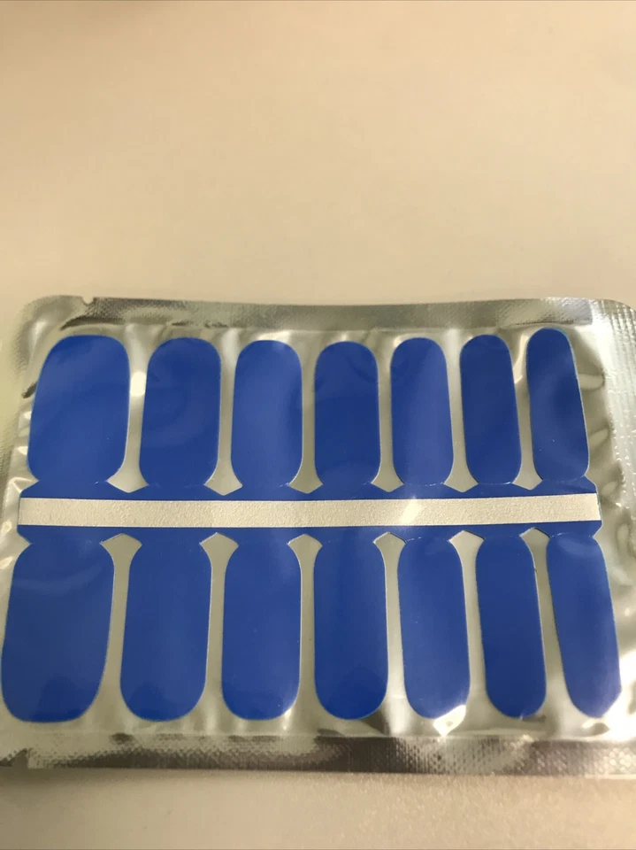 Tiras de uñas azules  Foto 1 de 1
