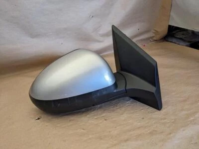 OEM 2012-2015 Chevrolet Sonic RH Passenger RH Right Side Door Mirror 95205401 - Image 1 of 4