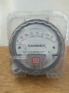 Dwyer Magnehelic 4" Differential Pressure Gauge 0-2 Inches Of Water Model: 2002  - Picture 1 of 12