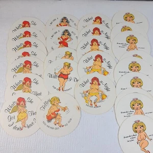 Juego de Posavasos de Papel Vintage 25 Chicas Risque Barra Sucia Humor Chica Divertida Traviesa - Imagen 1 de 8