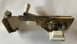 Vintage Swing-A-Way Wall Mount Manual Can Opener USA Swing Away COMPLETE - Picture 1 of 6