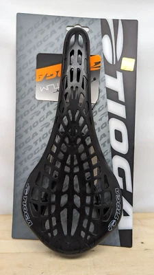 Tioga Spyder Stratum carbon railed webbed saddle NEW - Image 1 of 4