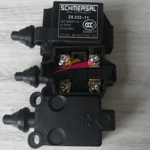 1PC NEW SCHMERSAL ZS 232-11 Limit Switch Fast delivery - Picture 1 of 9