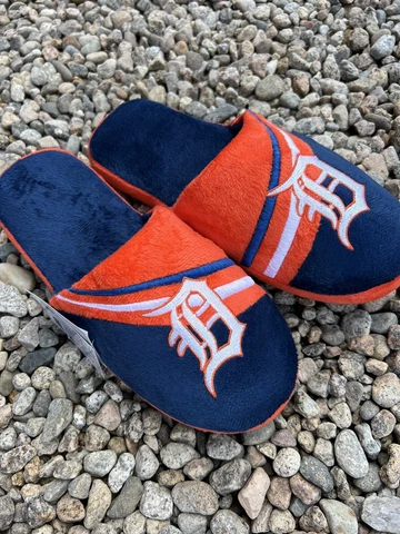 Detroit Tigers mens size Small plush striped 2013 slippers Cover