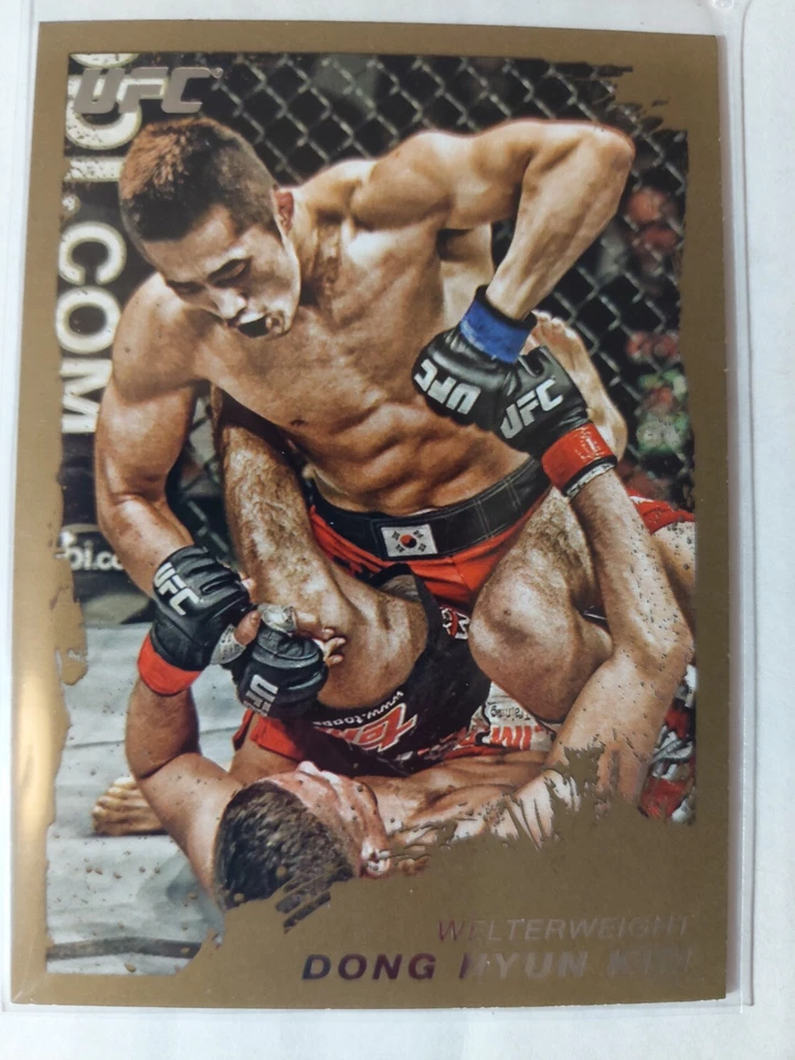 Dong Hyun Kim #119 2011 Topps UFC Moment of Truth Gold Parallel - Image 1 of 2
