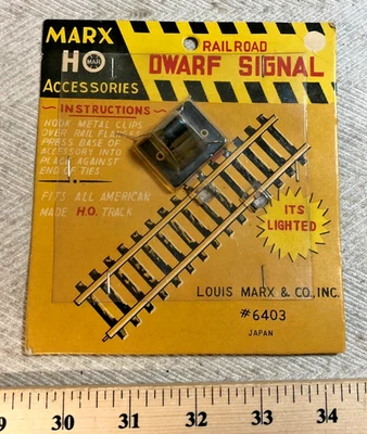 Marx HO #6403 Dwarf Signal, Lighted, NEW In Package on rack card, Made Japan (C) - Image 1 of 4
