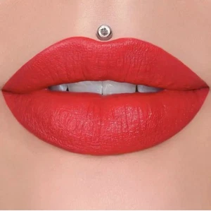 Jeffree Star Cosmetics Velvet Trap Lipstick in CHERRY SODA New In Box - Picture 1 of 5