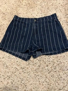 Women's Size 9 Union Bay Shorts High Rise Blue & White Stripes - Picture 1 of 11