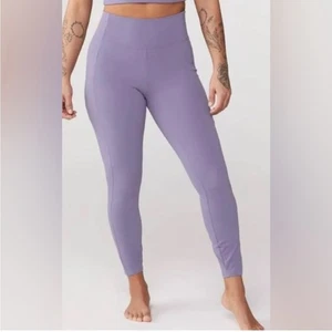 Rei Neu mit Etikett Damen Take Your Time 7/8 Leggings Larkspur lila Größe XS Yoga Training - Bild 1 von 9