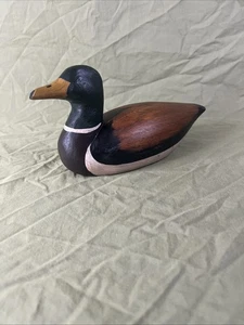 Wood Mallard - Picture 1 of 6