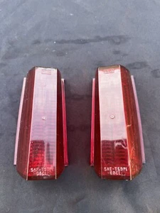 1968 Lincoln Continental Rear Brake/Turn Signal Corner Lens Set - Bild 1 von 9