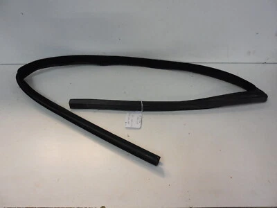 Уплотнительная прокладка для передней правой двери оконной рамы 00–06 Mercedes W220 S500 S430 S55 S600 - Изображение 1 из 4