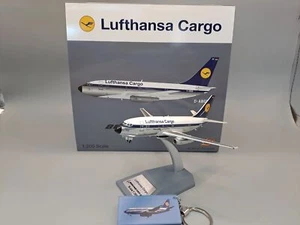 BOEING 737-230C LUFTHANSA CARGO REG: D-ABGE WITH STAND - JFOX JF-737-2-009 1/200 - Picture 1 of 9