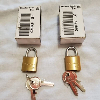 New Old Stock 2 Matched Master Lock V Line Padlock 4YH20 - Image 1 of 4
