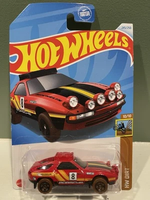 2024 Hot Wheels TH Treasure Hunt Porsche 928S Safari HW Dirt Sparco Michelin Foto 1 de 3