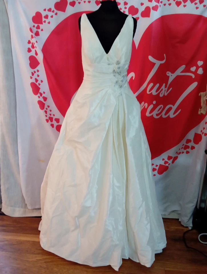 Wedding Dress size 12 ivory taffeta Benjamin Roberts, check measurements, R - Image 1 of 4