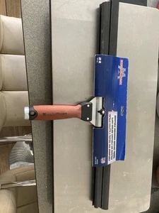 Marshalltown 22" Adjustable Sqeegee Plasterer's Hand Trowel 559mm - Picture 1 of 1