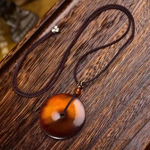 Collier cordon réglable fait main pendentif boucle de sécurité sabot âne naturel - Photo 1/7