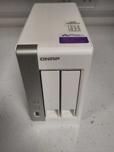 QNAP TS-231P 2-Bay NAS - 2 x 1TB HDD - Factory Reset - Ready to Use - Bild 1 von 6