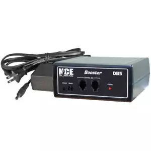 NCE 524-028 DB5 5 Amp standard booster with International Power Supply (028) - Picture 1 of 1