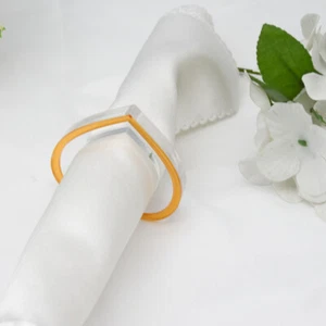 2pcs Heart Shaped Napkin Buckle Decorative Napkin Ring Dinner Table Decoration - Picture 1 of 12