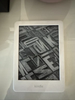 Amazon Kindle Paperwhite 10th Generation 8GB Wi-Fi EBook Reader - Image 1 of 3