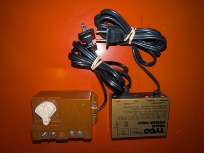 Lot Of 2 VTG HO Train Transformers: TYCO Model 899BP & Bachmann Model 6605 - Image 1 of 4