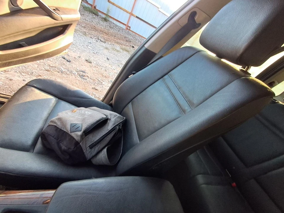 Passenger Front Seat Bucket  Leather Base Fits 08-13 BMW X5 2618905 - Image 1 of 1