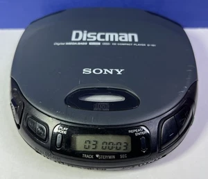 Reproductor de CD portátil Sony Discman D-151 - Piezas o reparación - Problemas con conector para auriculares - Imagen 1 de 10