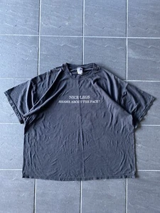 Camiseta De Colección Años 90 Jerzees “Nice Legs Shame About the Face” XL Divertido Gráfico - Imagen 1 de 7