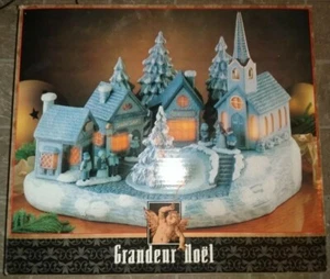 Juego de 13 piezas de porcelana musical e iluminado Grandeur Noel Village Noel - Imagen 1 de 7